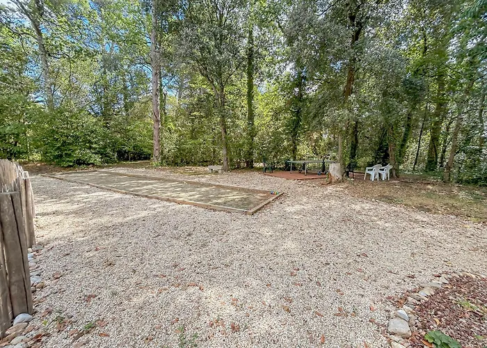 Aznavour Près De Carcassonne Hébergement de vacances Pennautier