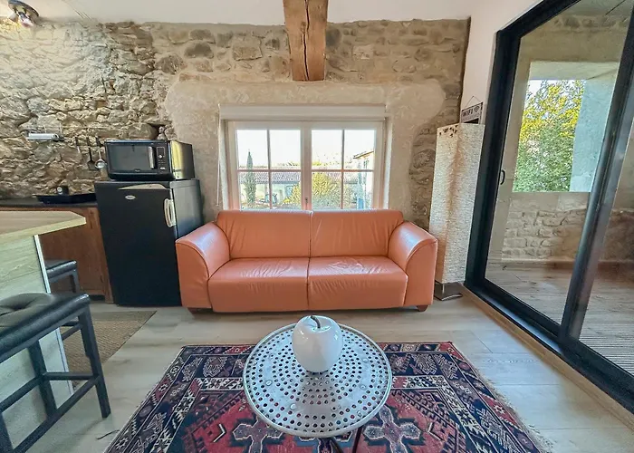 Aznavour Près De Carcassonne Hébergement de vacances